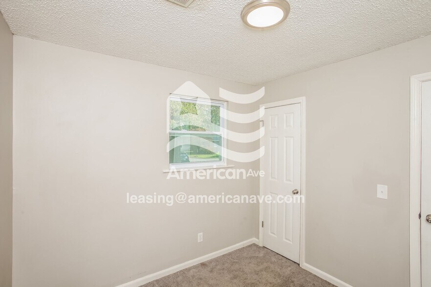 Building Photo - 117 Miranda Rd