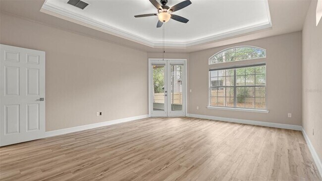 Building Photo - 9428 SW 39 Ave