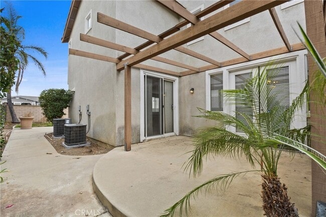 Building Photo - 12209 Saxon Dr