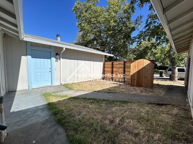 Building Photo - 6328 Bonham Cir