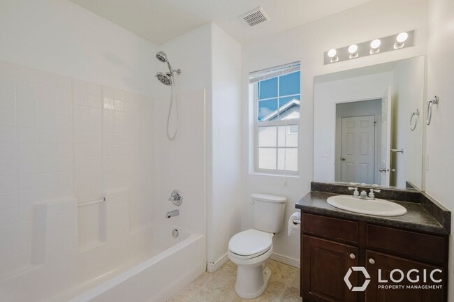 Building Photo - 7673 Decrescendo Dr