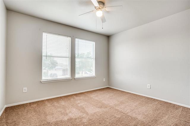 Building Photo - 2820 Terrace Dr