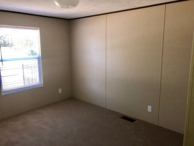 Building Photo - 3123 Tall Oaks Dr
