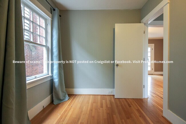 Building Photo - 4626 NE 29th Ave