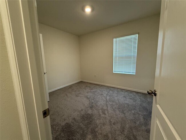 Building Photo - 1511 Ellesmere Ave