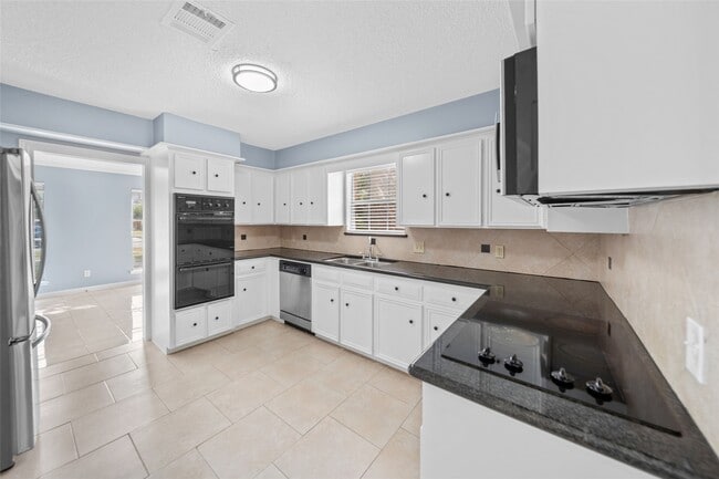 Building Photo - 5314 Lodge Creek Dr