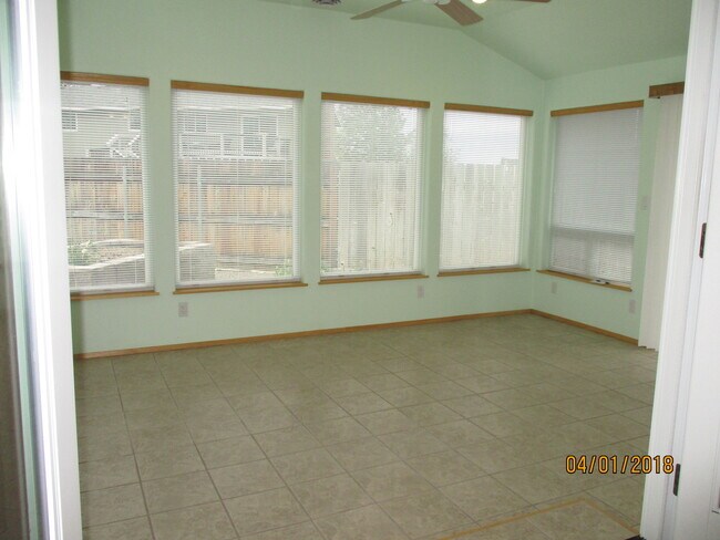 Building Photo - 2539 S Underwood St