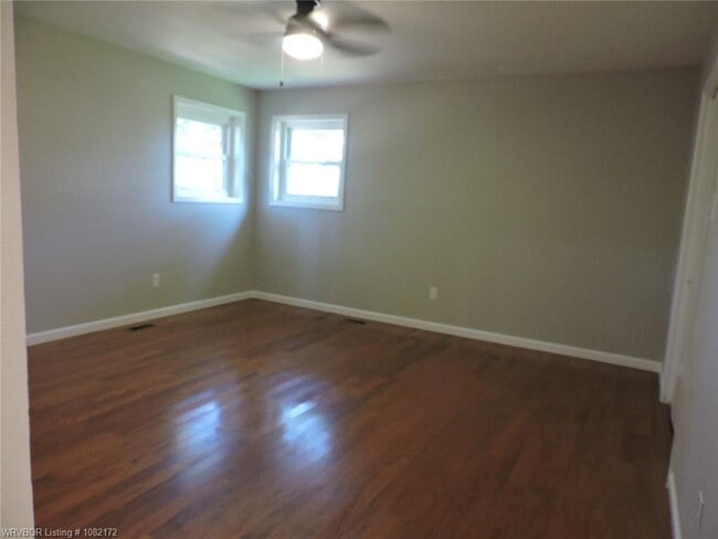 Building Photo - 6724 Riviera Dr