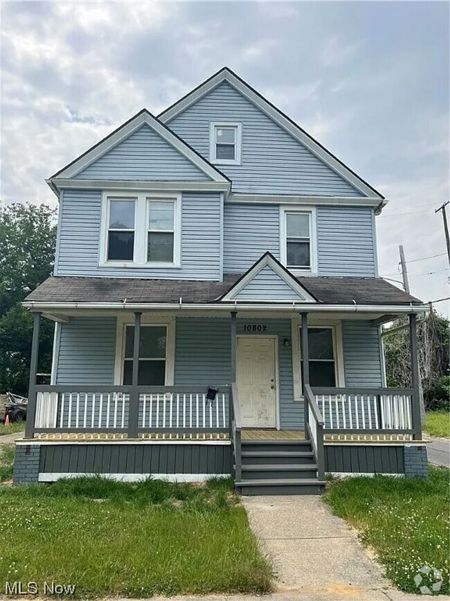 Building Photo - Lovely 4 Bedroom 2 Bathroom House in Cleve...