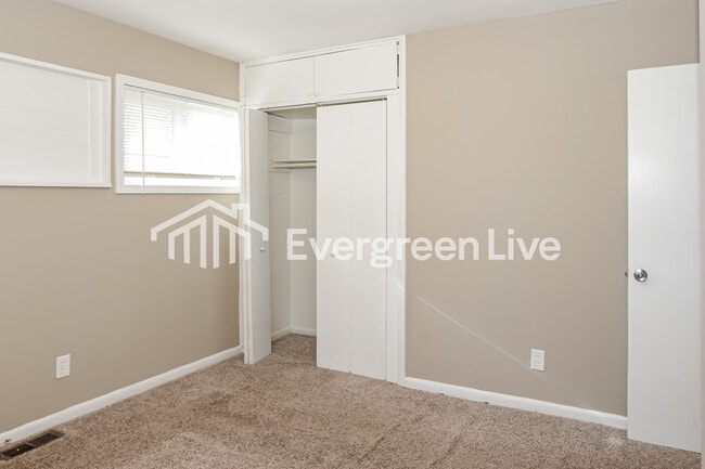 Building Photo - 3524 Flamingo Rd SW