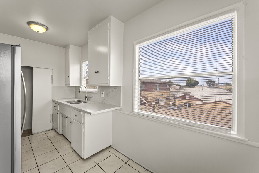 Building Photo - 7015 8th Ave