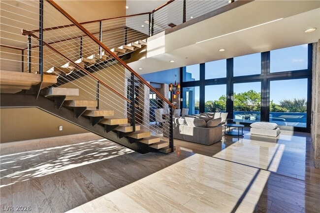 Building Photo - 98 Sun Glow Ln