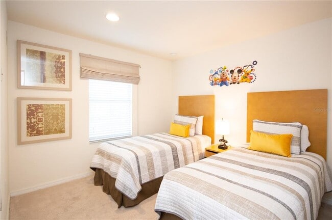 Building Photo - 3050 Yellow Lantana Ln