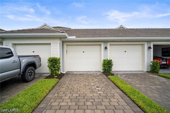 Building Photo - 16000 Grassland Ln