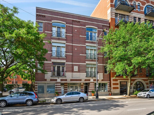 Building Photo - 1347 W Washington Blvd