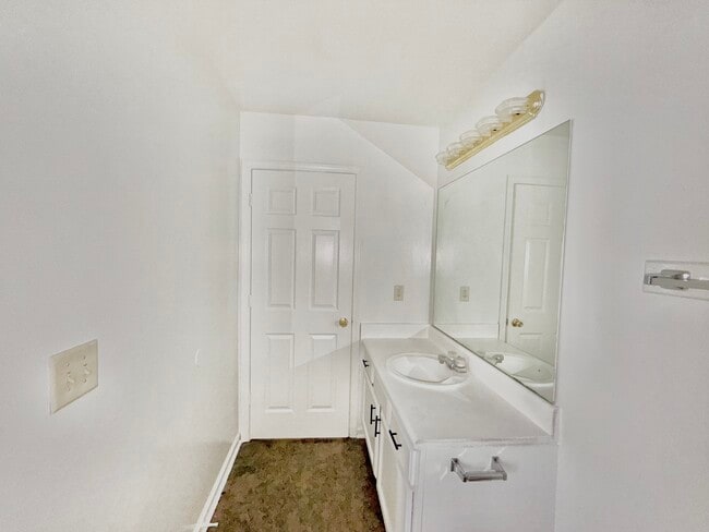 Building Photo - 8837 Freedom Way