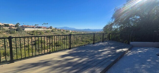 Building Photo - UNFURNISHED GREAT SINGLE FAMILY HOME WITH VIEWS & POOL IN BACKYARD