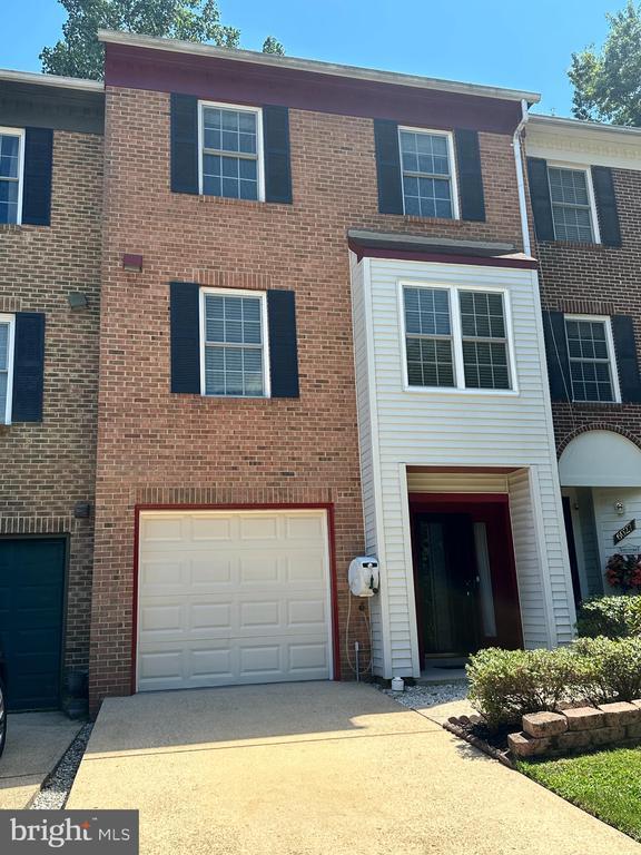 Building Photo - 6025 Crocus Ct