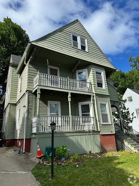 Building Photo - 40 Orne St