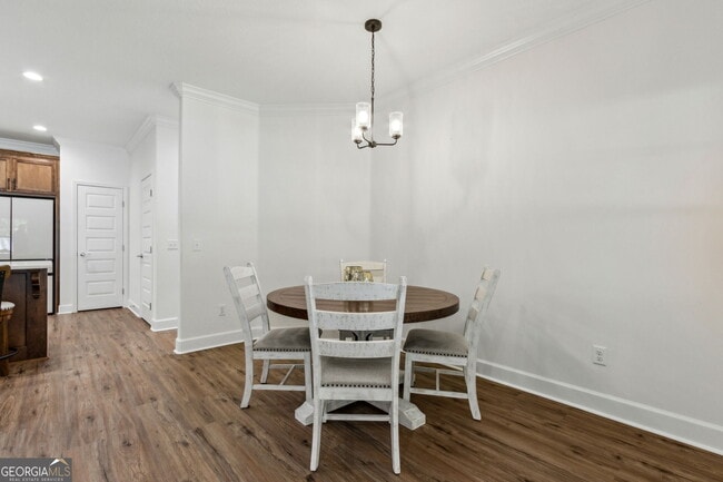 Building Photo - 166 Verano St