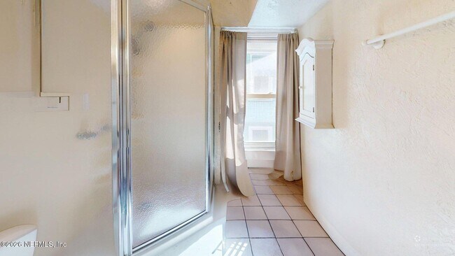 Building Photo - 231 W 10th St