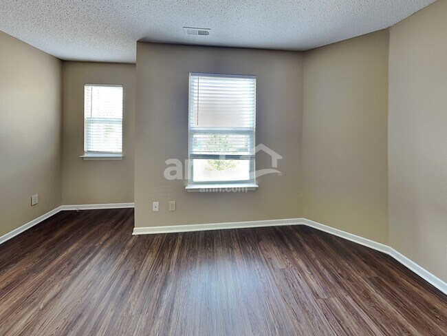 Building Photo - 14766 White Tail Run