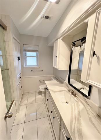 Building Photo - 411 High Brook Dr