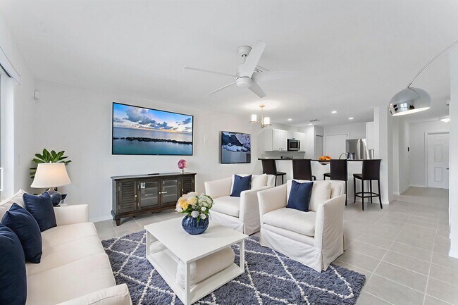 Building Photo - 16129 Sierra Palms Dr