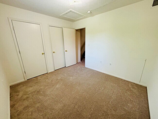 Building Photo - 1400 University City Blvd