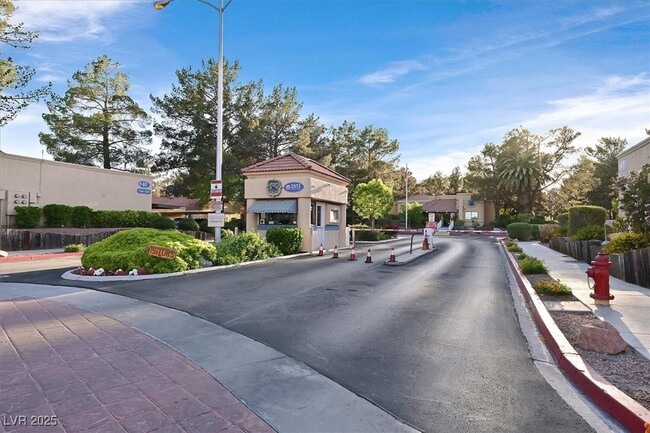 Building Photo - 2851 S Valley View Blvd