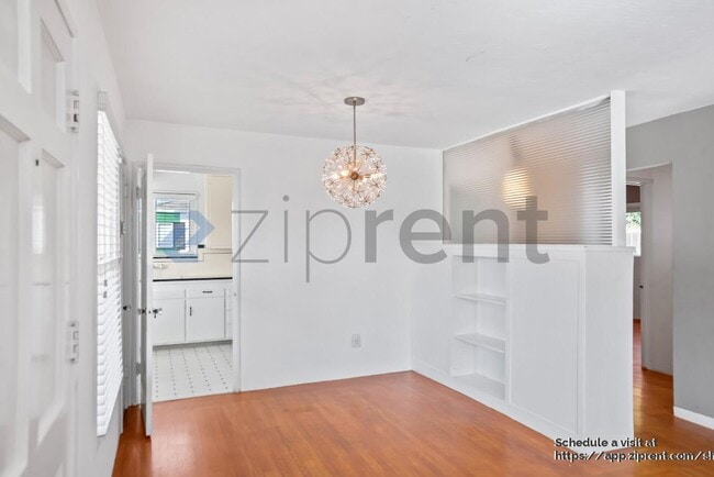 Building Photo - 16070 Selborne Dr