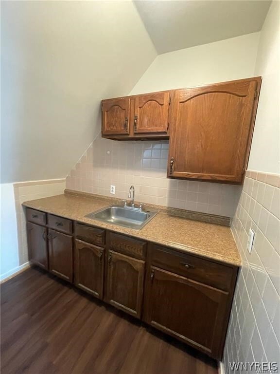 Building Photo - 1015 Elmwood Ave