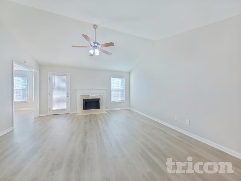 Building Photo - 38 Stonemont Ct