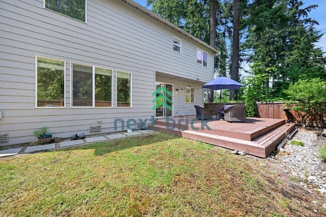 Building Photo - "Spacious 5-Bedroom Retreat with 3 Full Baths in Snohomish – 3,350 Sq Ft of Comfortable Living!"
