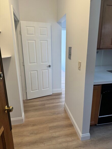 Building Photo - 111 Norway St