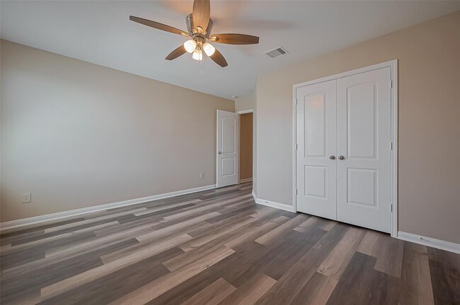 Building Photo - 10793 South Lake Mist Lane