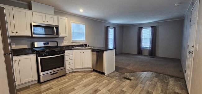 Building Photo - 154 Birch Ct