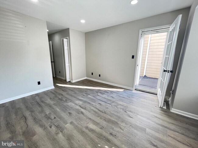 Building Photo - 6013 Rabbit Hill Ct