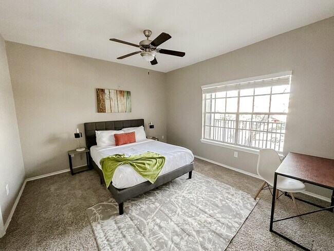 Building Photo - 6225 Saratoga Blvd