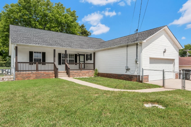 Building Photo - 2149 Hollandale Cir