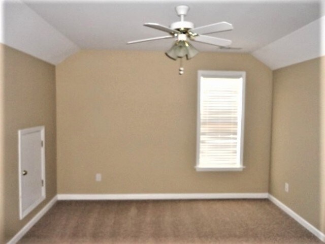 Building Photo - 276 Stansbury Ln