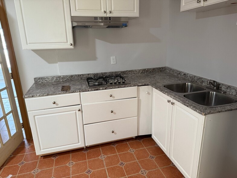 Building Photo - 5600 Sugar Crossing Dr