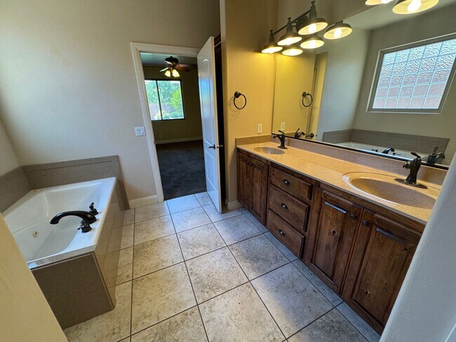 Building Photo - Great Home in LITTLE VALLEY!!!  Large yard!