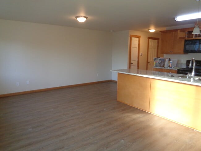 Building Photo - 524 Harrison St