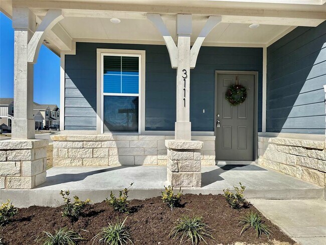 Primary Photo - 3111 Red Columbine