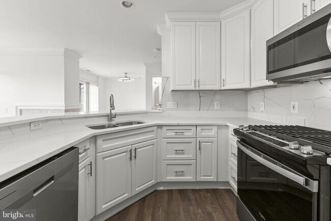 Building Photo - 45490 Whistling Terrace