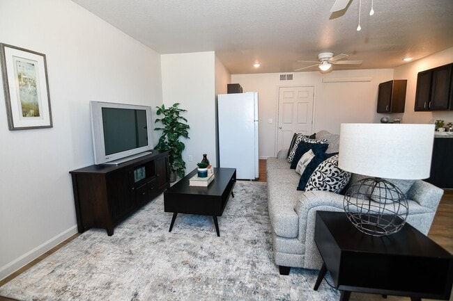 Building Photo - 3 Bedroom, Single-story Townhomes for rent in Madrid, IA