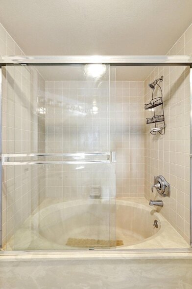 Building Photo - 9500 S Ocean Dr