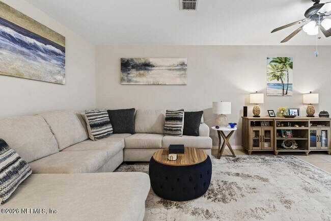 Building Photo - 323 Sand Castle Way