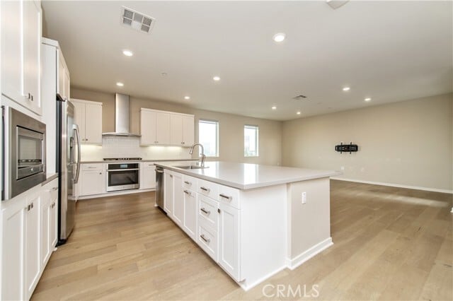 Building Photo - 135 Bowery